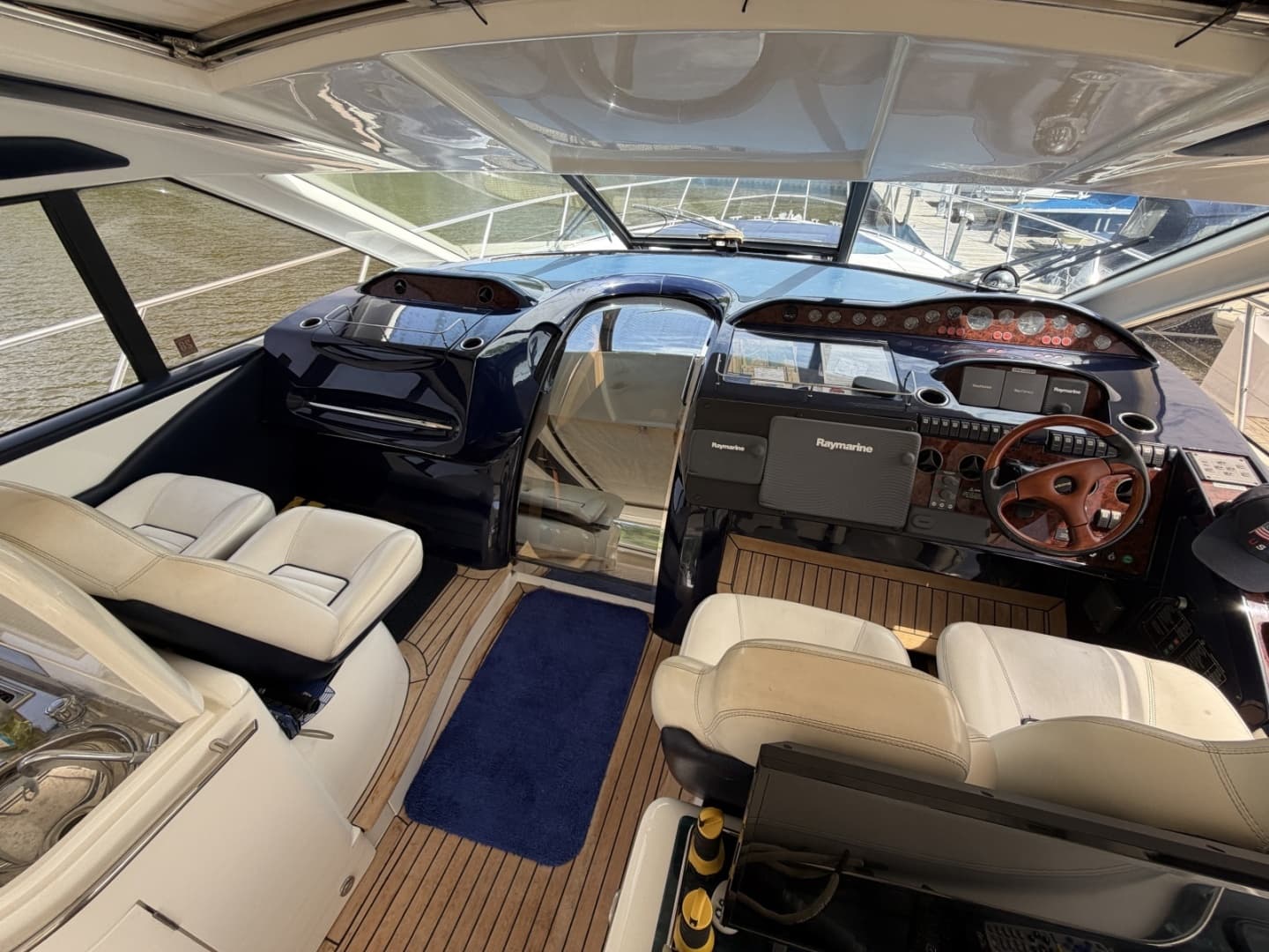 2001 Viking Sport Cruisers V65 Express