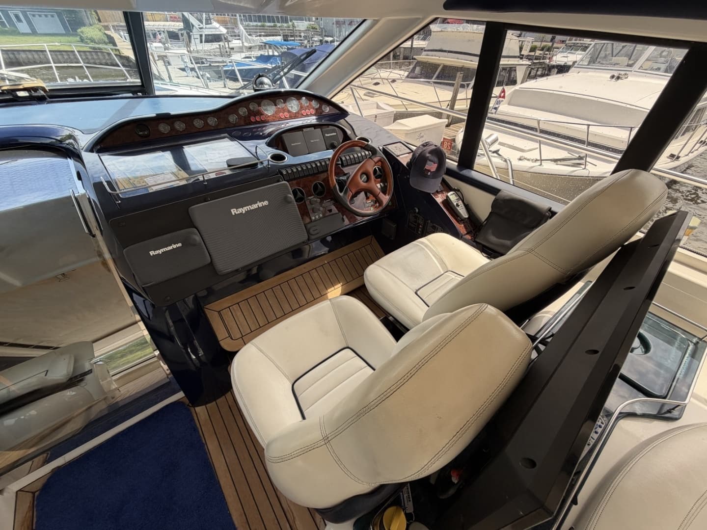 2001 Viking Sport Cruisers V65 Express