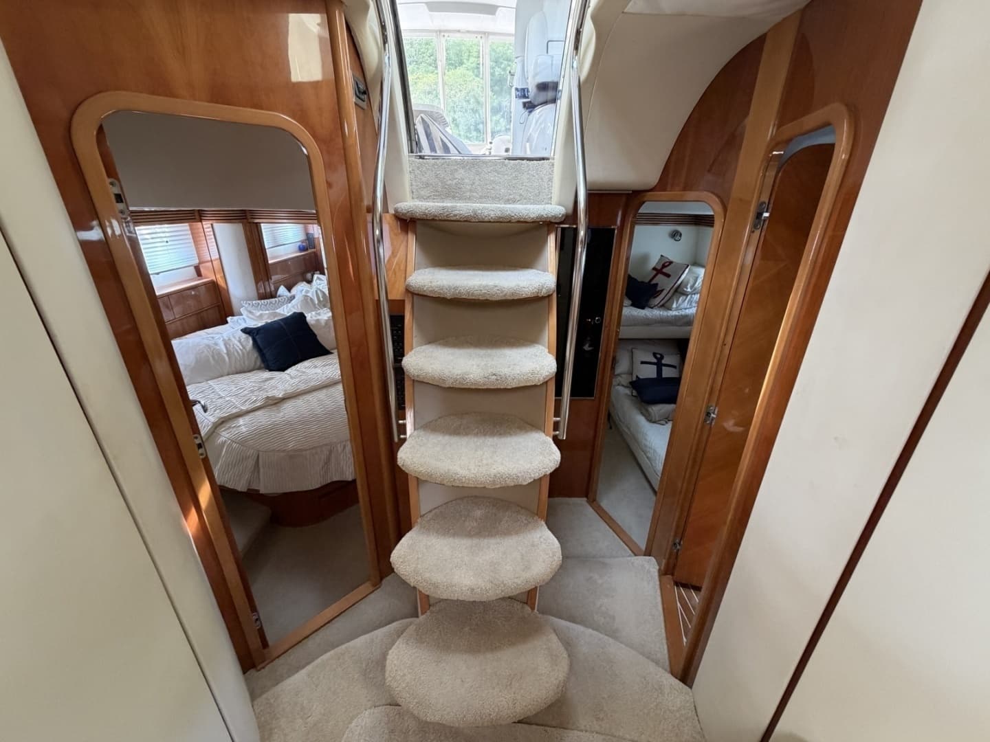 2001 Viking Sport Cruisers V65 Express