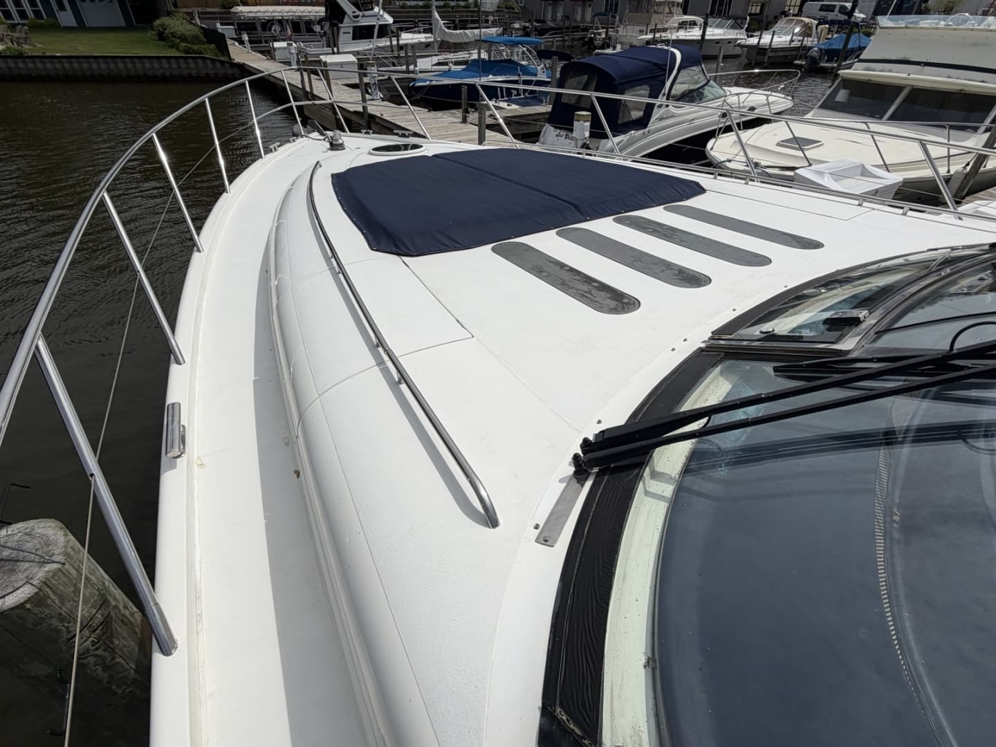 2001 Viking Sport Cruisers V65 Express