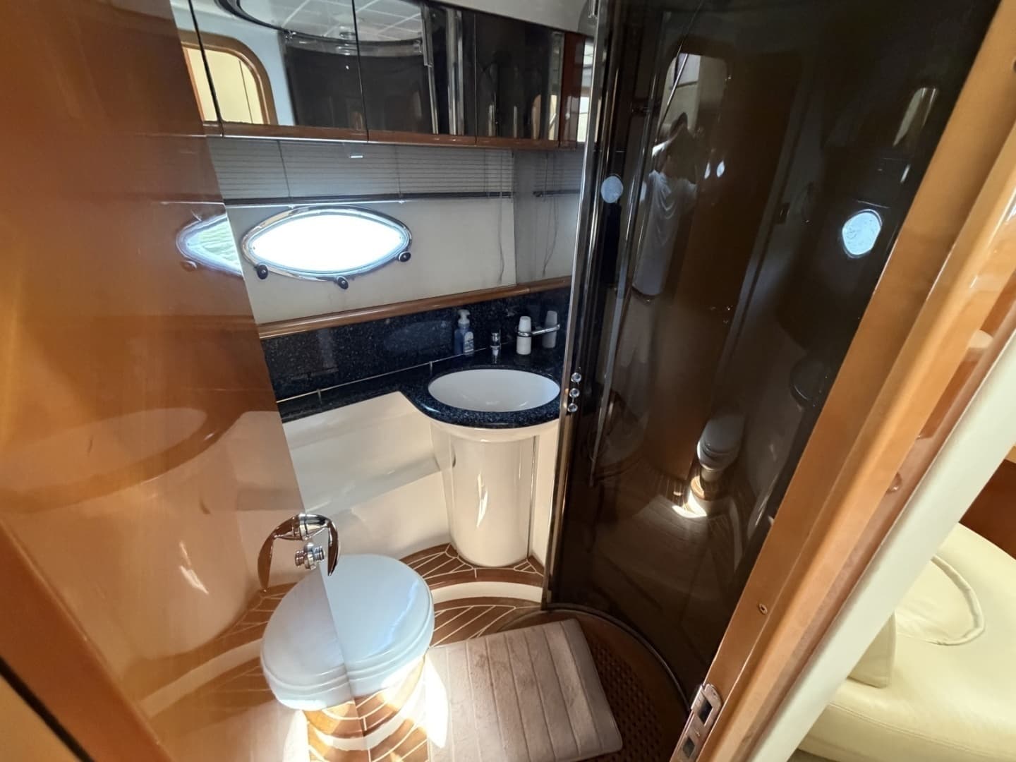 2001 Viking Sport Cruisers V65 Express