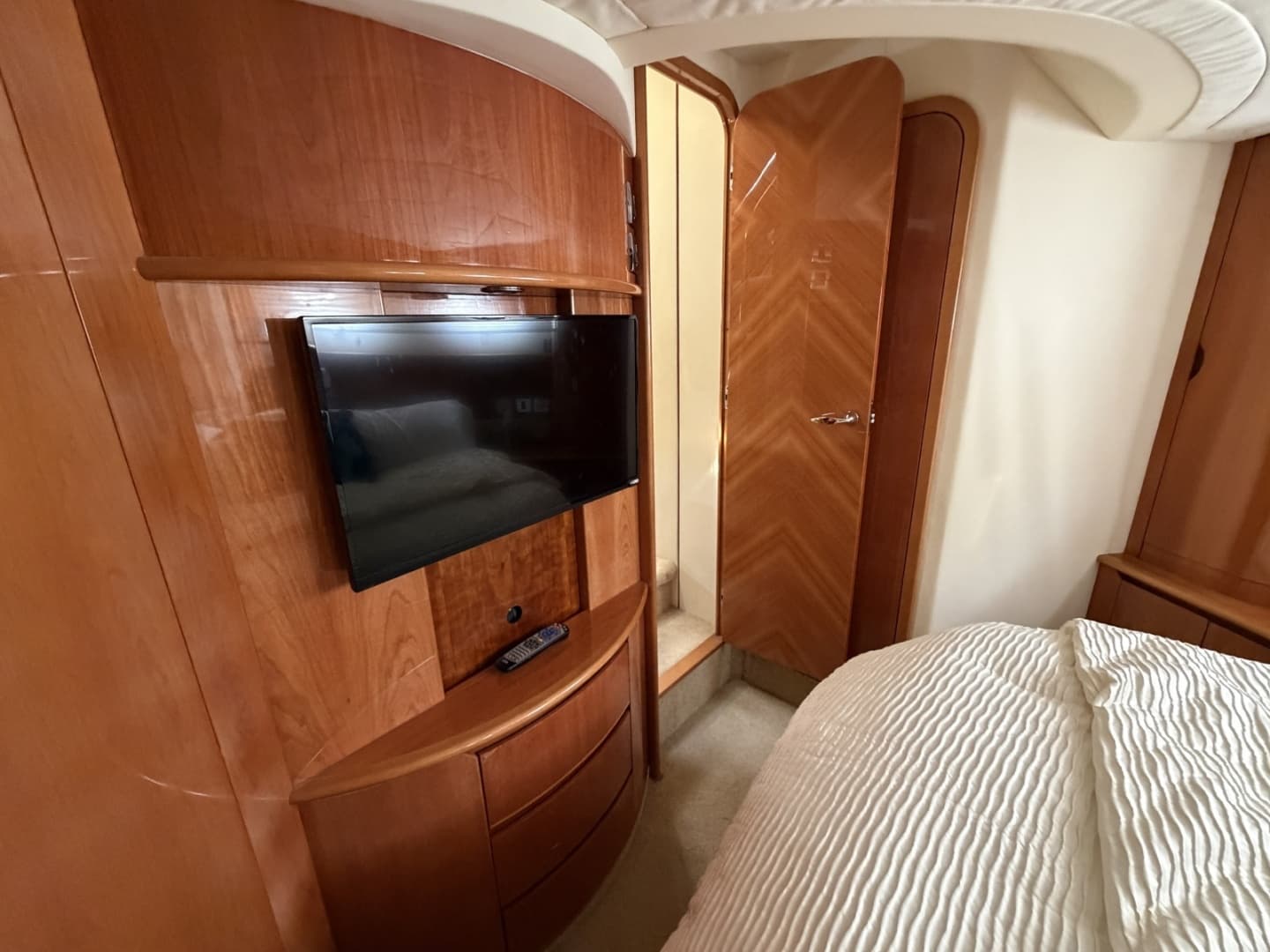 2001 Viking Sport Cruisers V65 Express