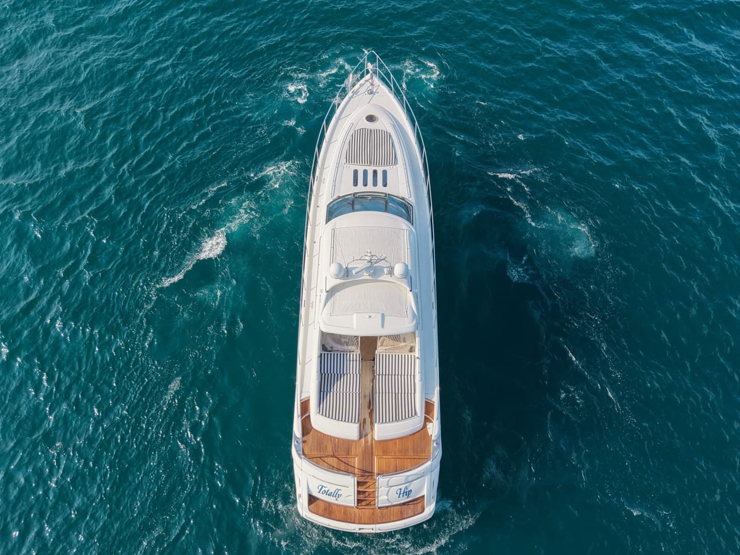 2001 Viking Sport Cruisers V65 Express