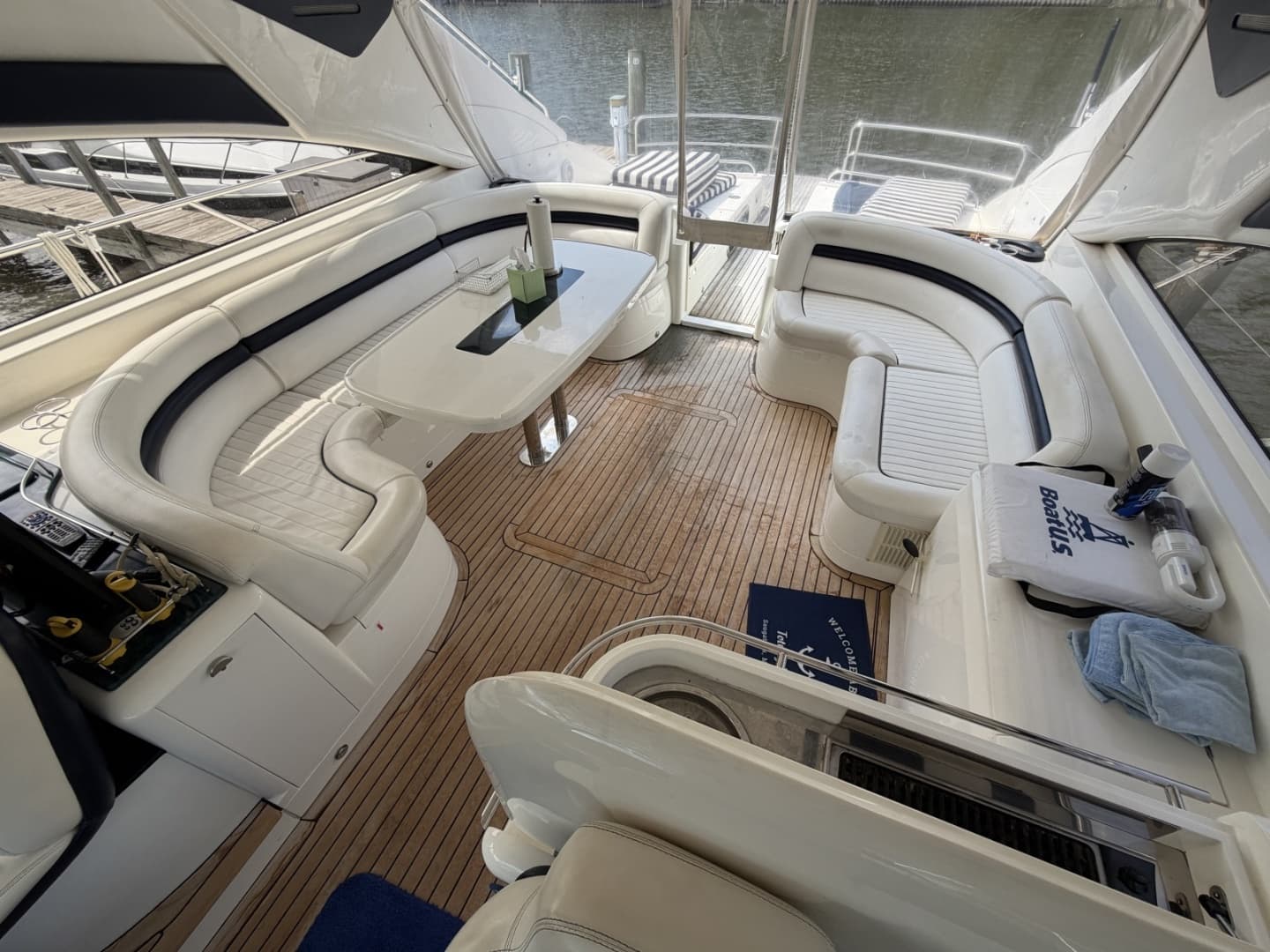 2001 Viking Sport Cruisers V65 Express