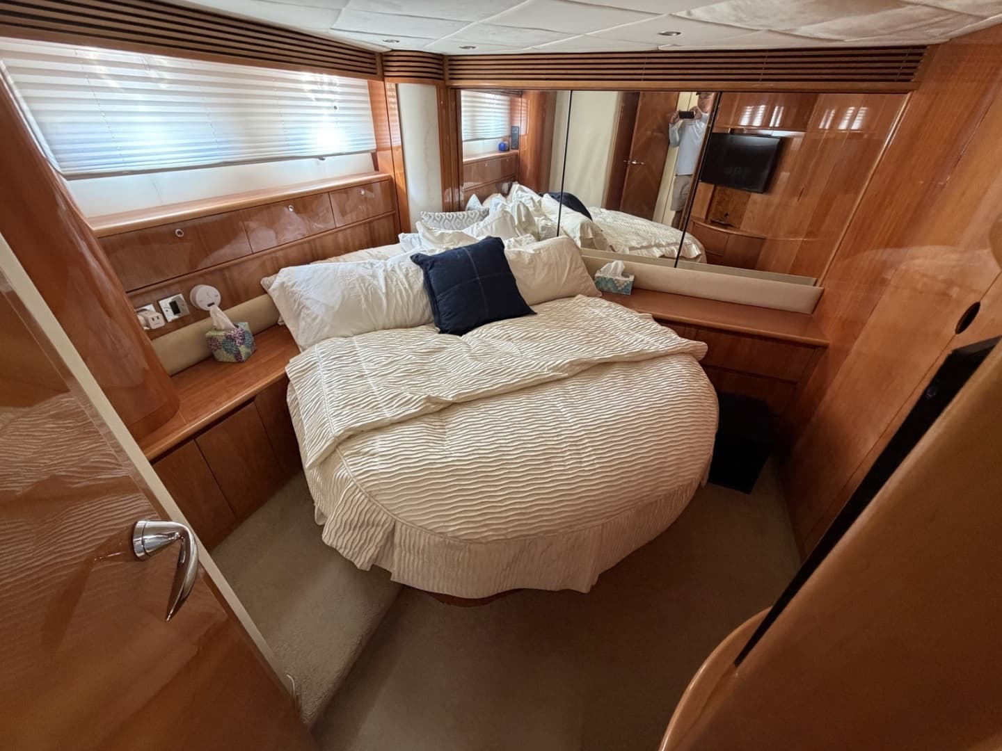 2001 Viking Sport Cruisers V65 Express