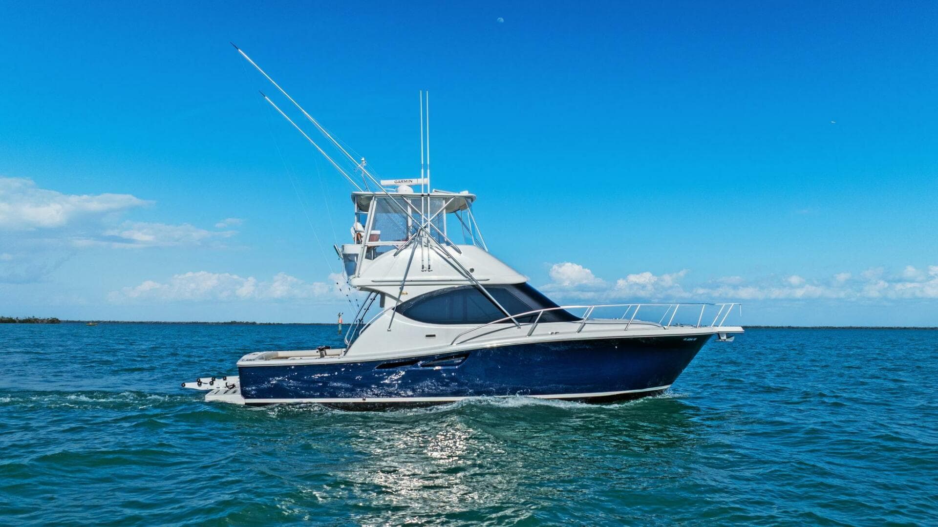 2013 Tiara Yachts 3900 Convertible - Profile 