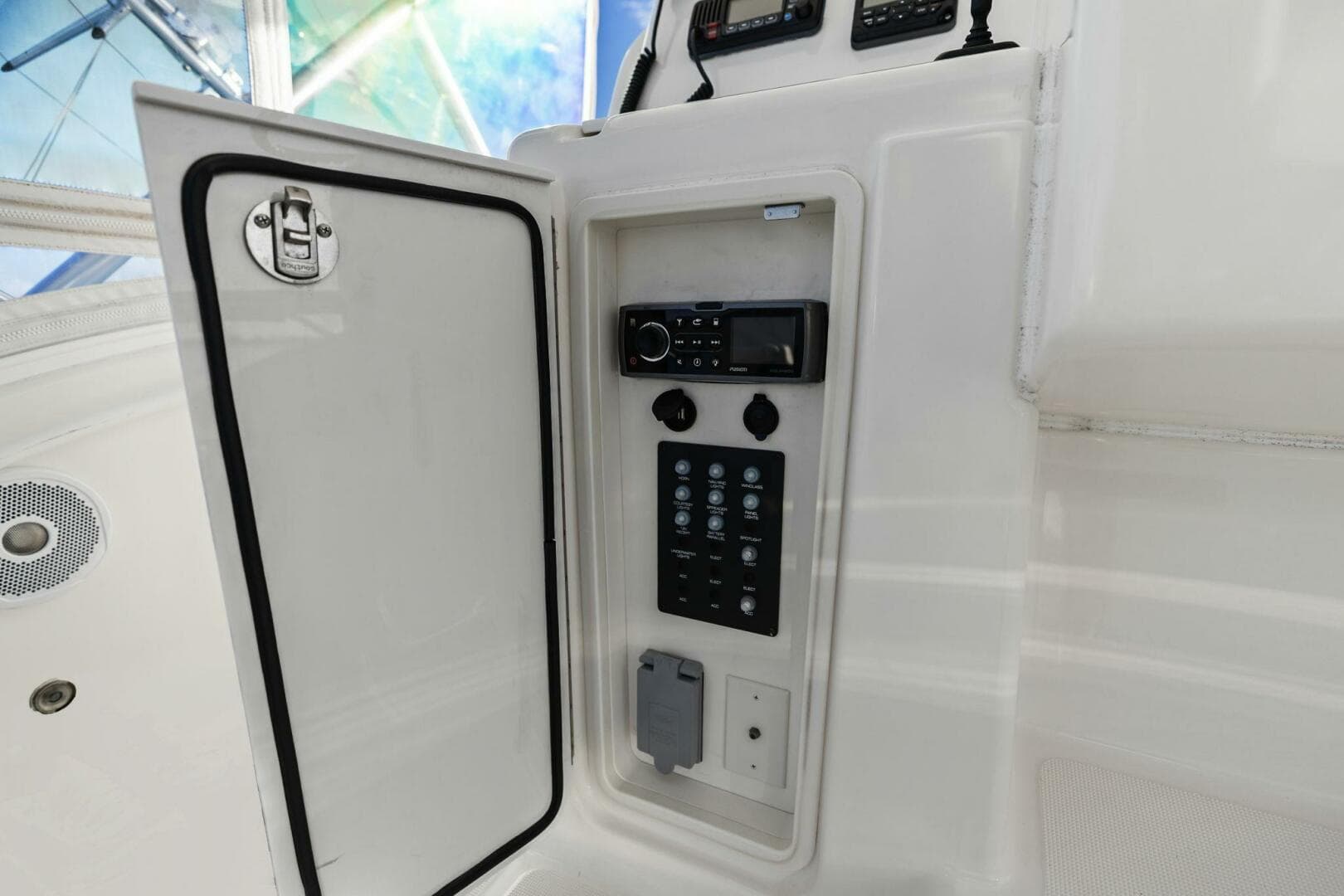 2013 Tiara Yachts 3900 Convertible