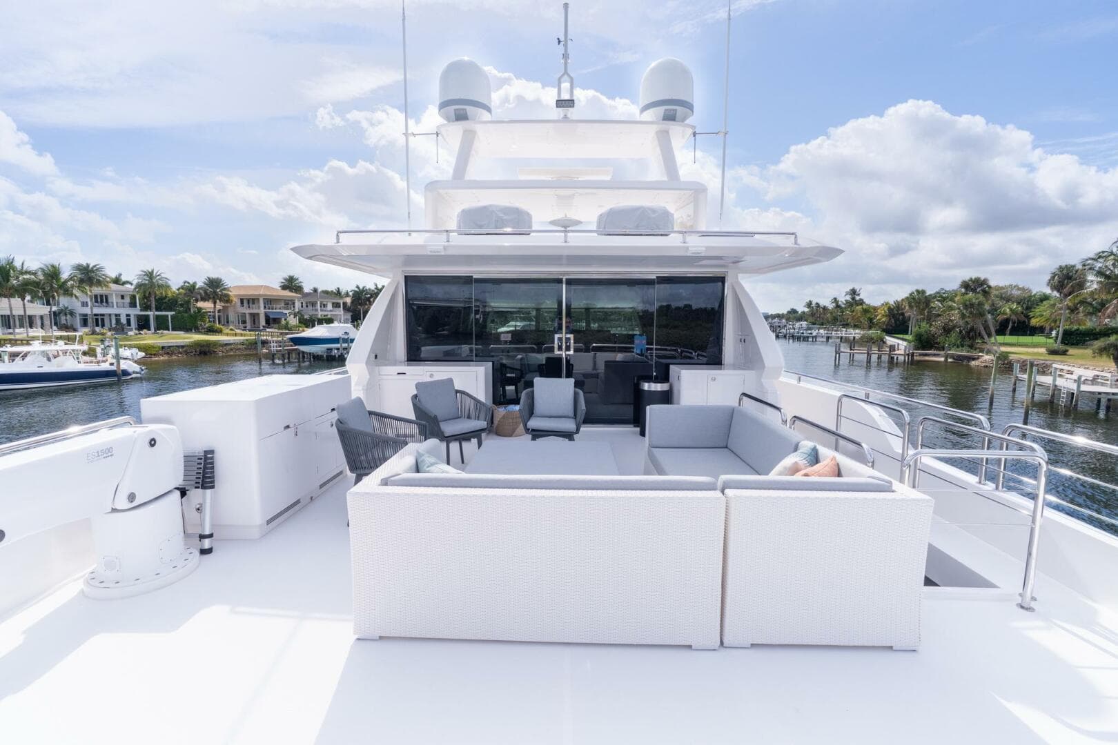 Horizon FD80 SHERI LYNN - Exterior Flybridge Aft