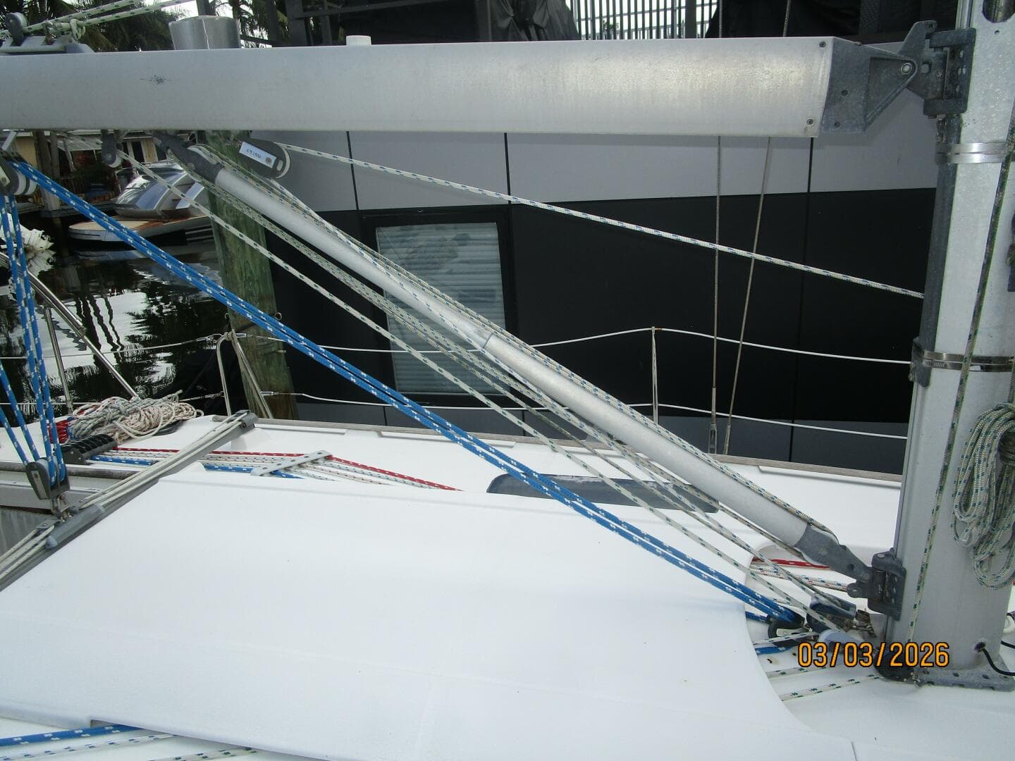 35' Beneteau boom vang2