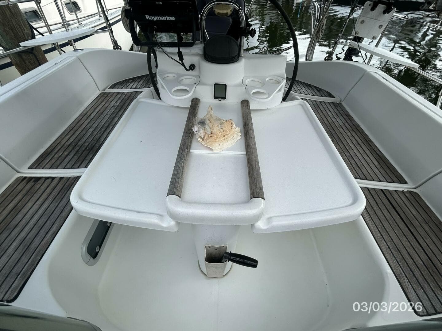 35' Beneteau cockpit table
