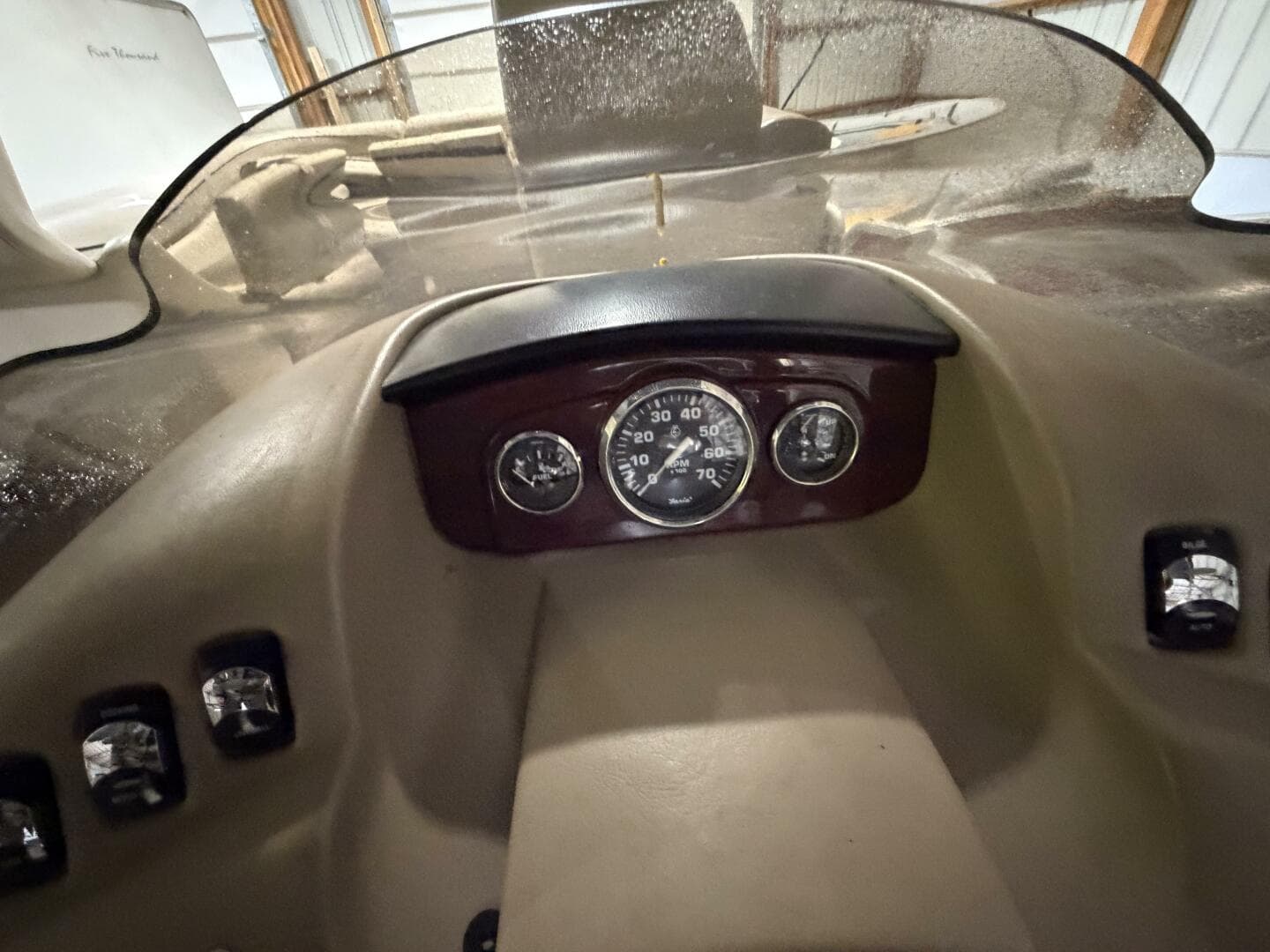 2011 Bennington 2554 GCW