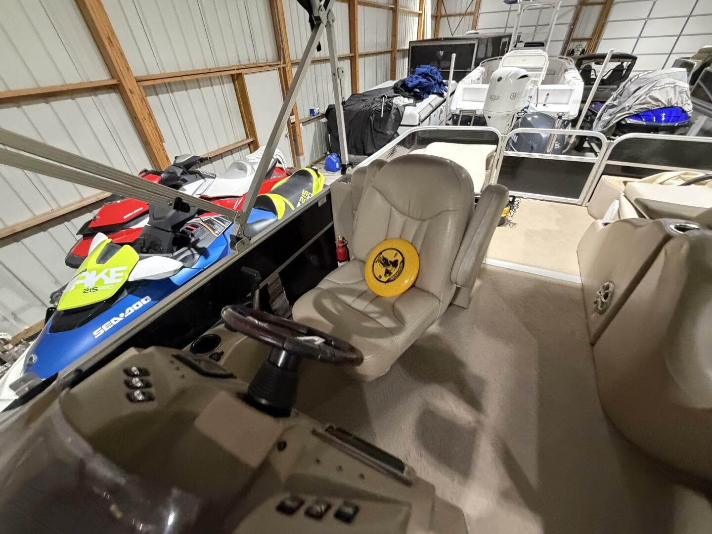 2011 Bennington 2554 GCW