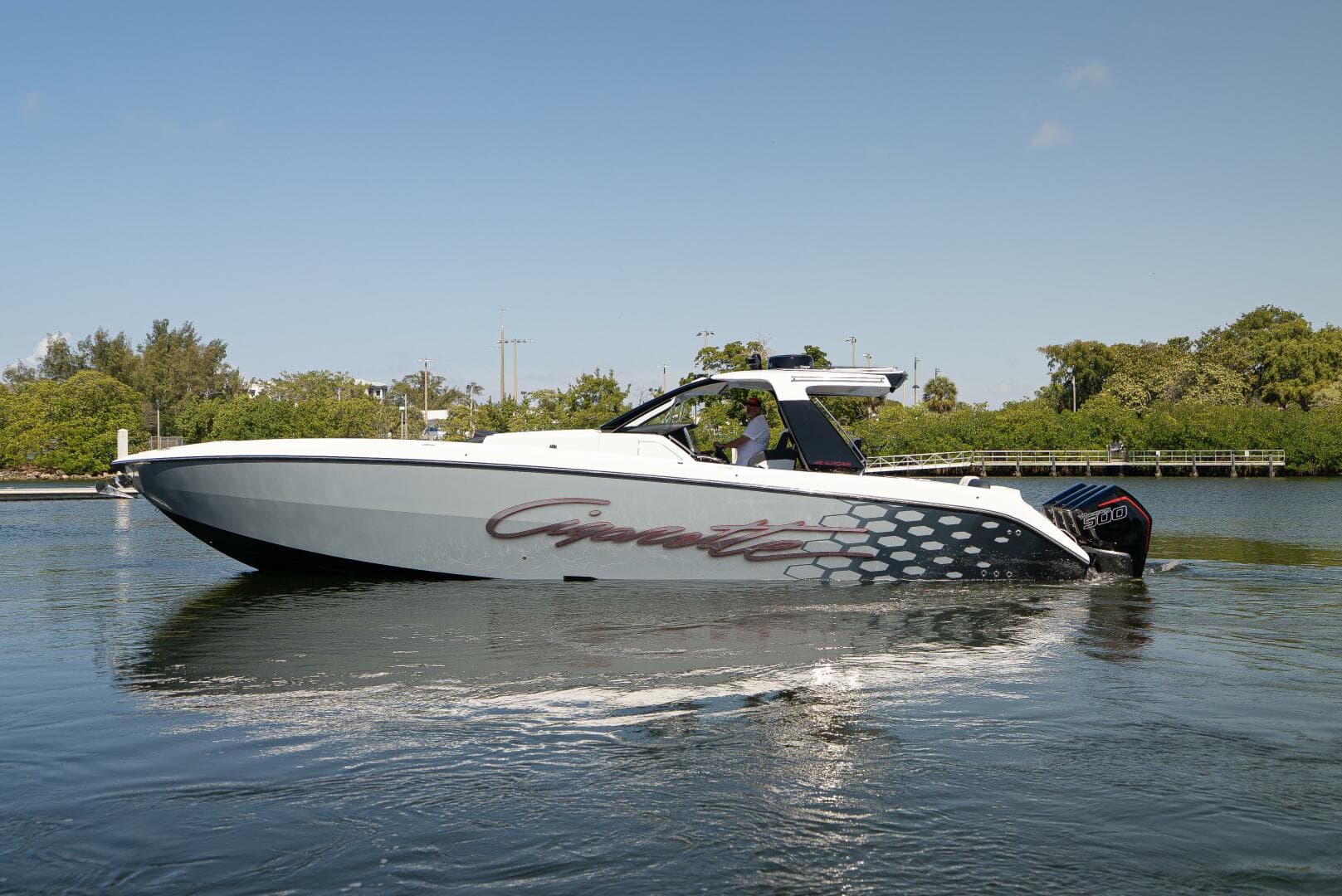 2025 Cigarette Auroris