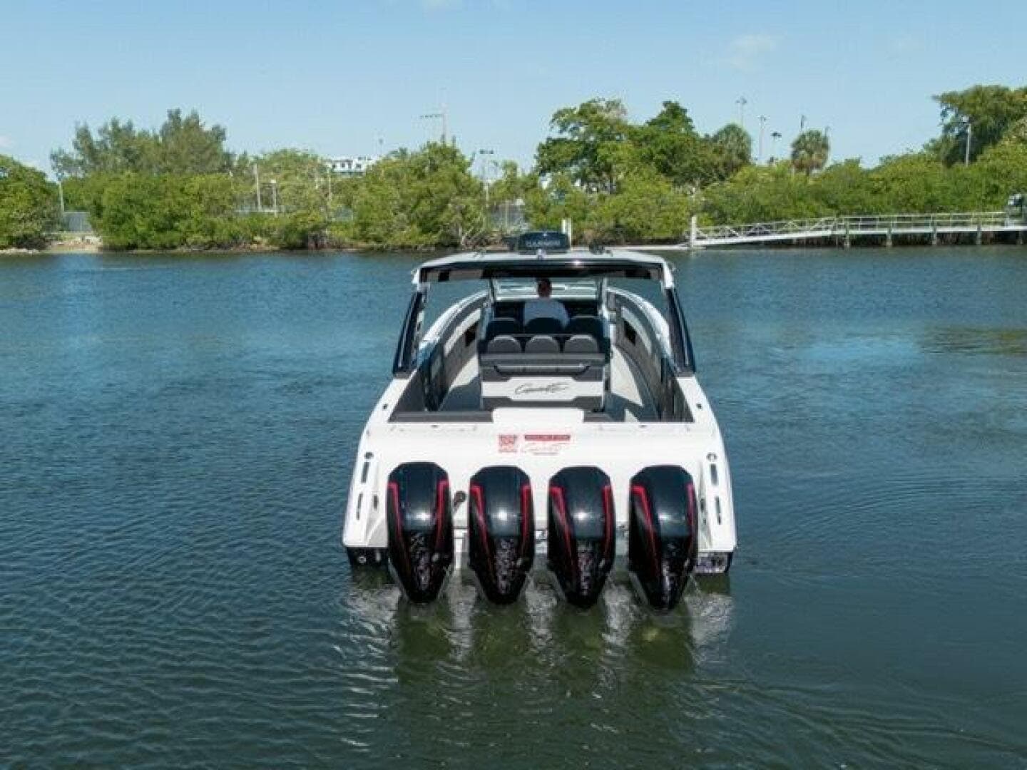 2025 Cigarette Auroris