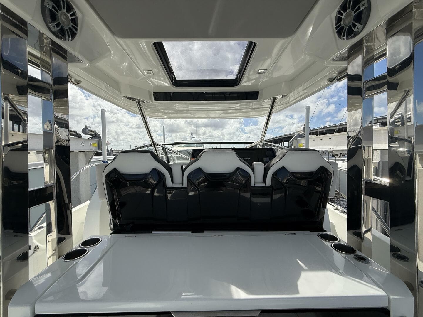 2022 Jeanneau 10.5 Leader WA