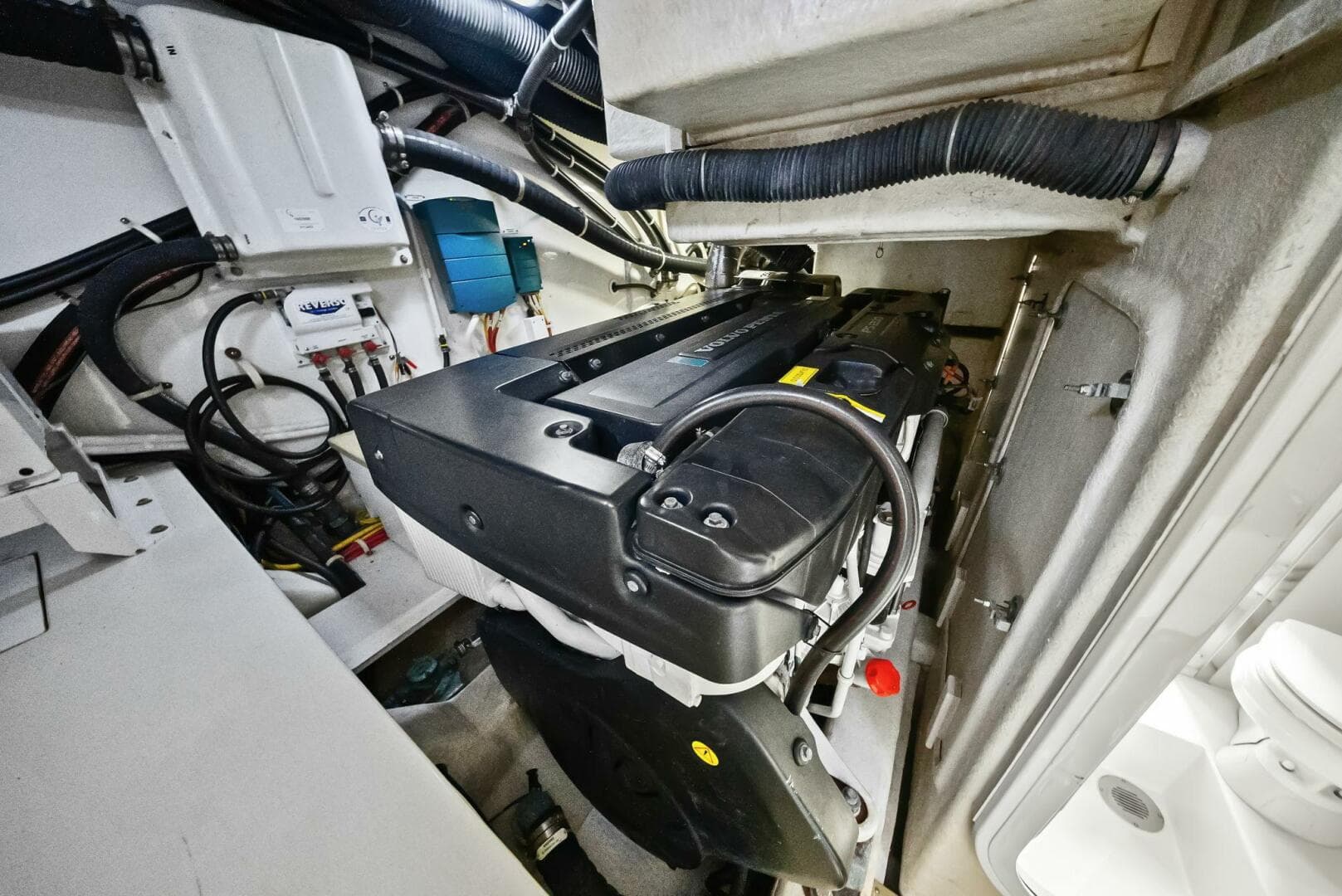 2014 Marquis 630 "7th Heaven" - Engine room