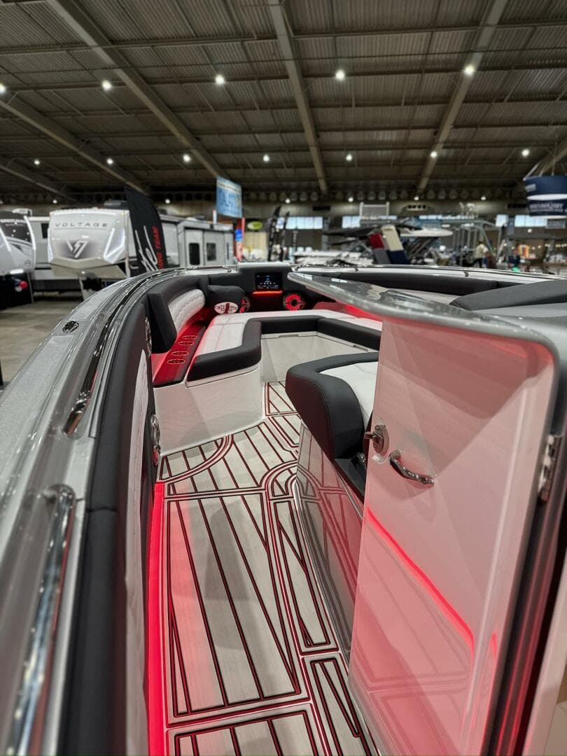 2024 Cigarette Nighthawk SD Edition