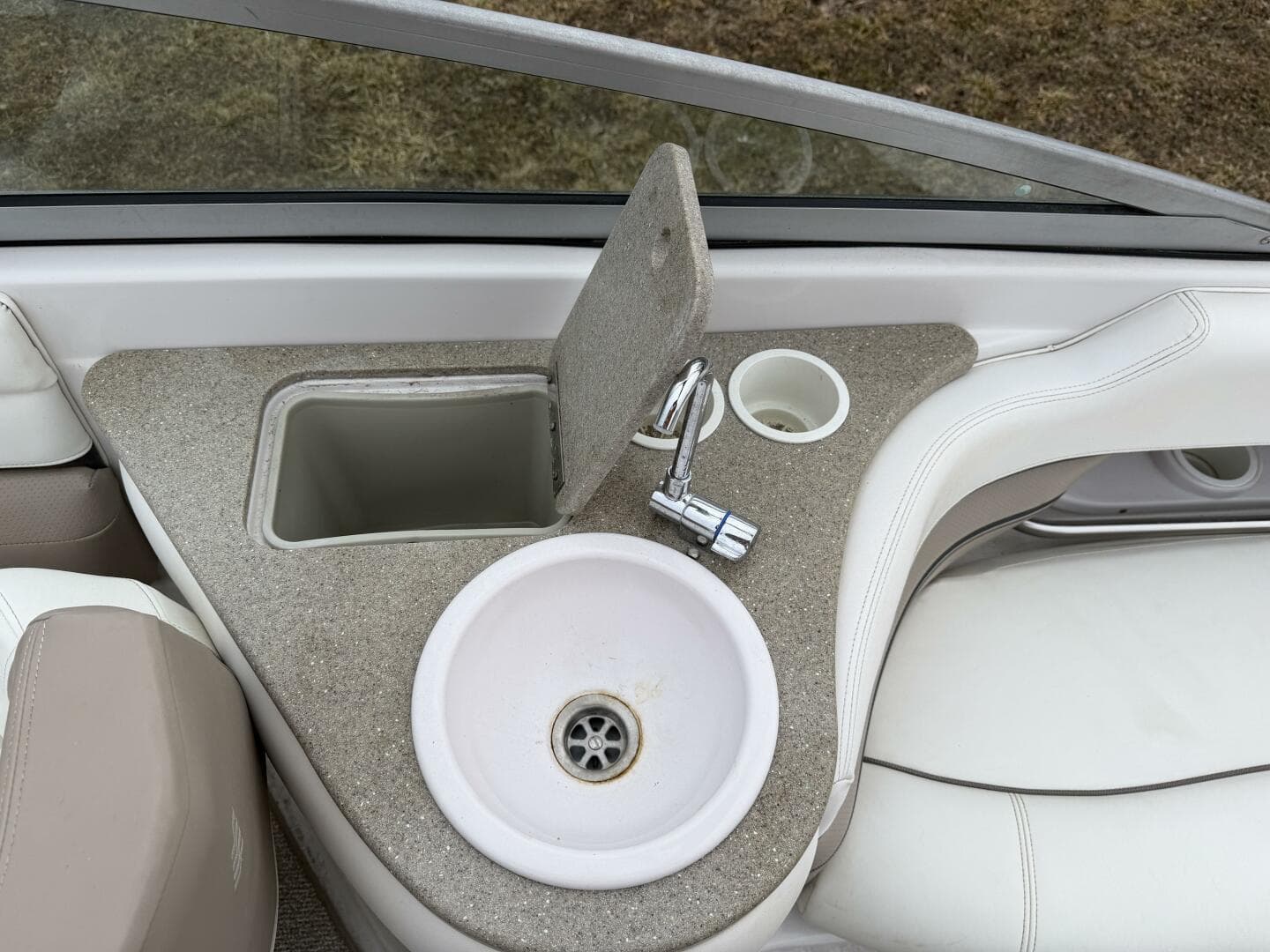 2005 Four Winns 250 Horizon