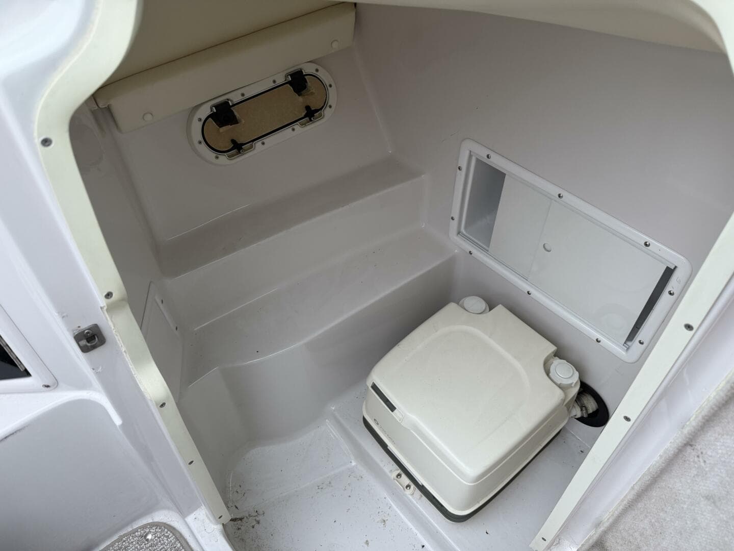 2005 Four Winns 250 Horizon