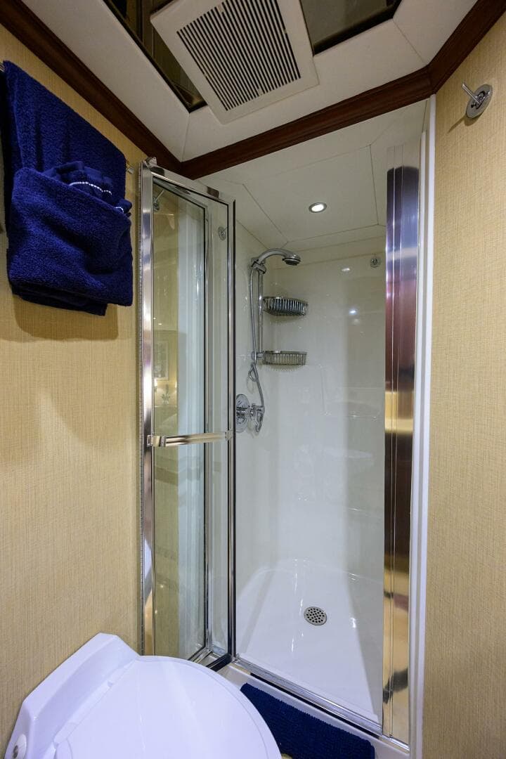 2005 Pacific Mariner 85