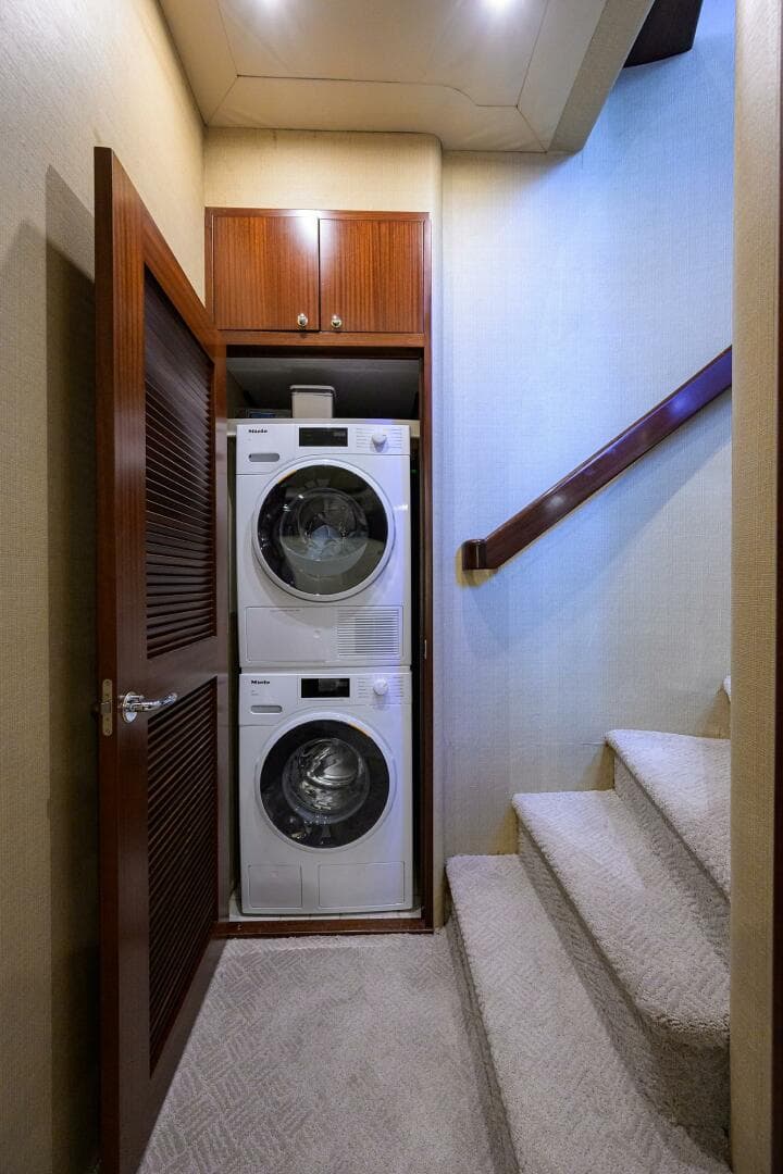 2005 Pacific Mariner 85