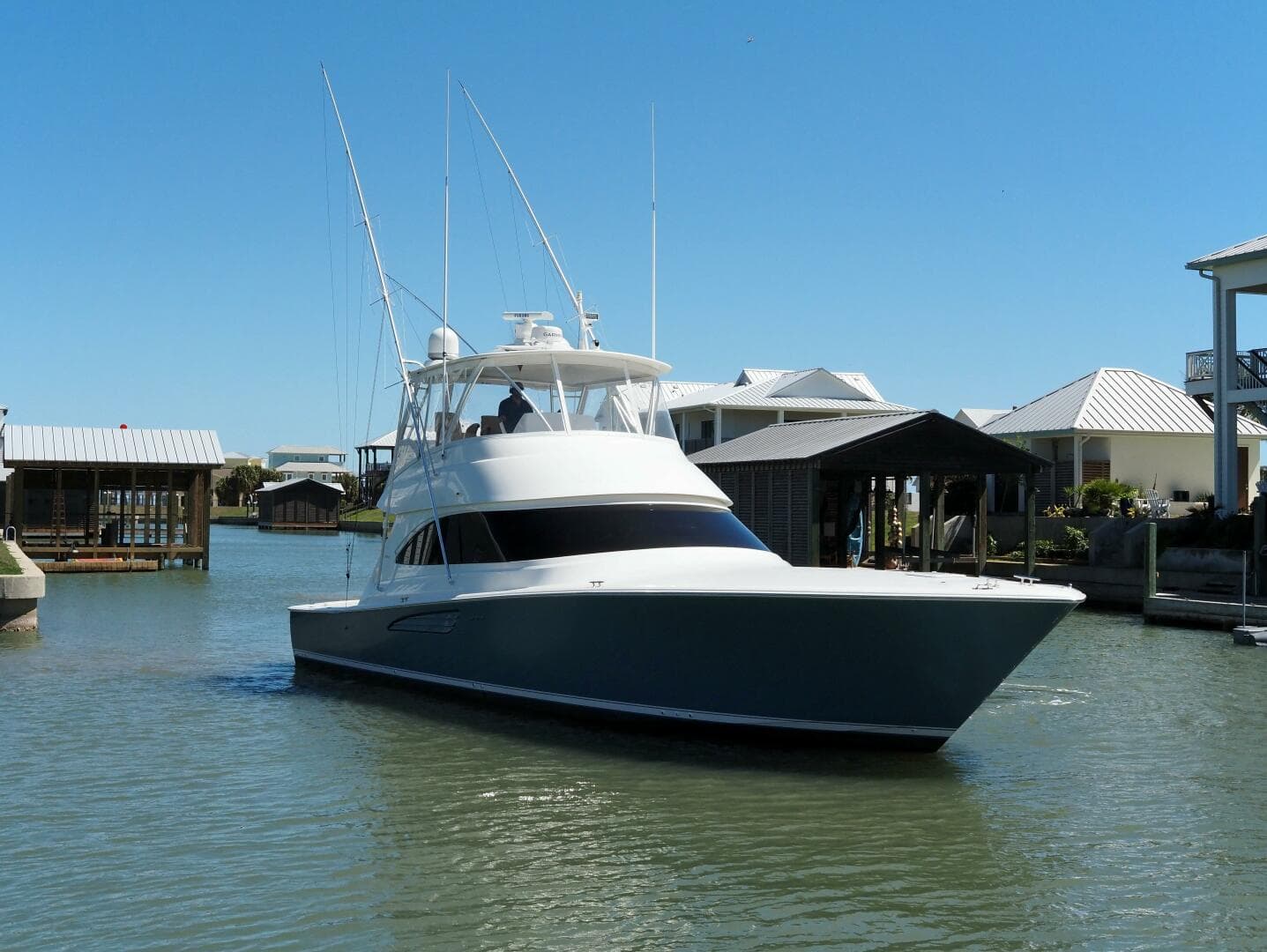 2017 Viking 52 Convertible 