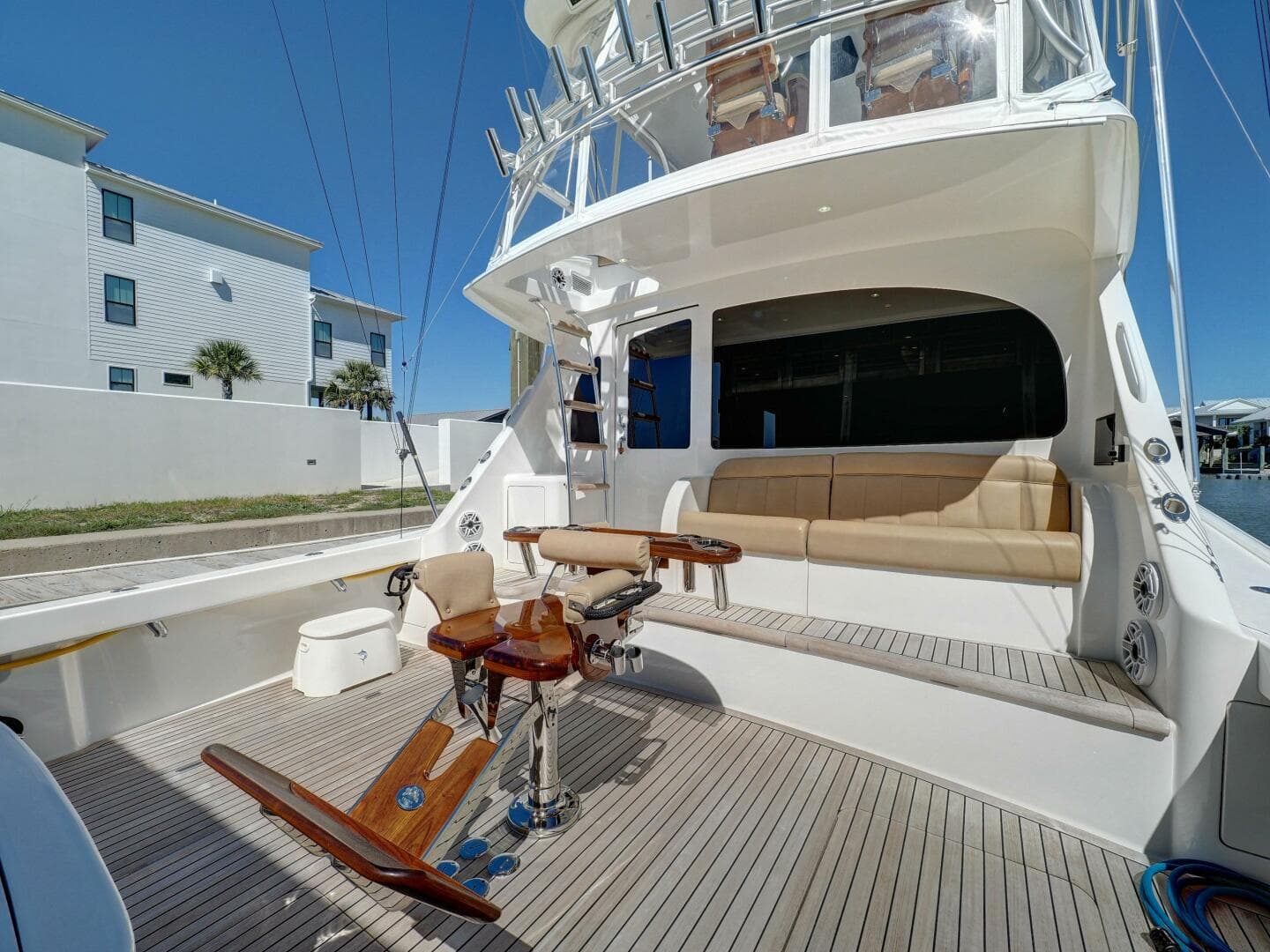 2017 Viking 52 Convertible 