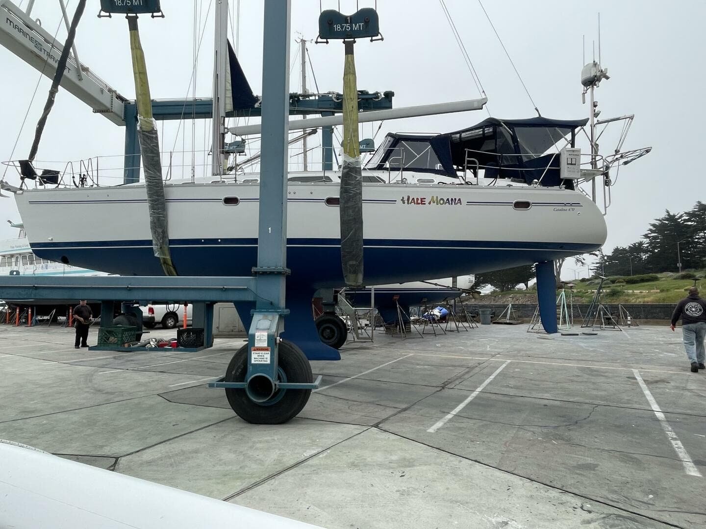 2005 Catalina 470