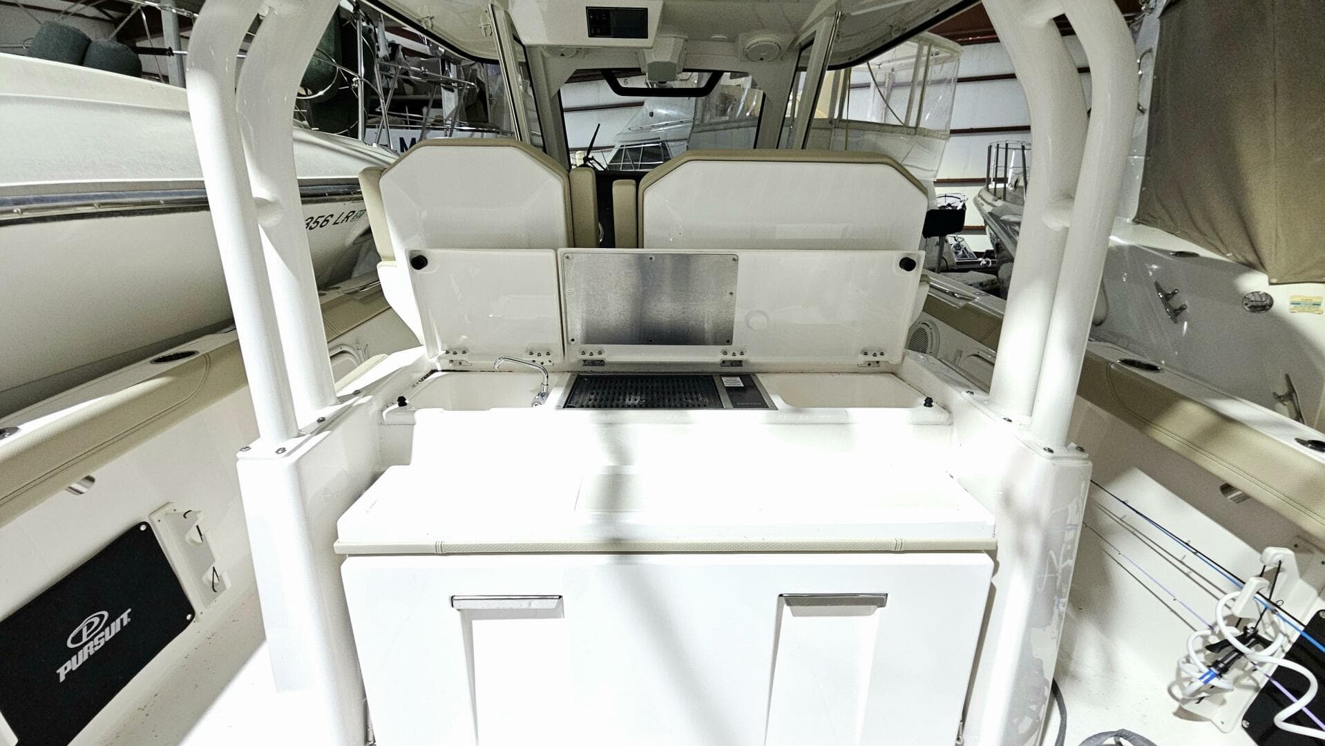 2018 Pursuit 328 Sport