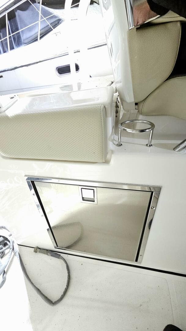 2018 Pursuit 328 Sport