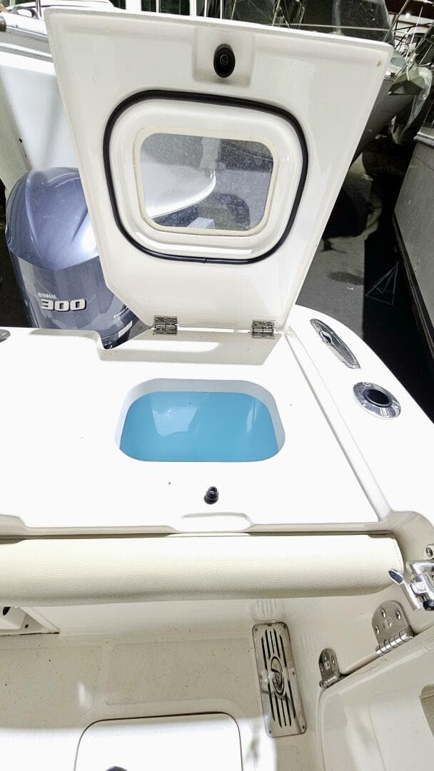 2018 Pursuit 328 Sport