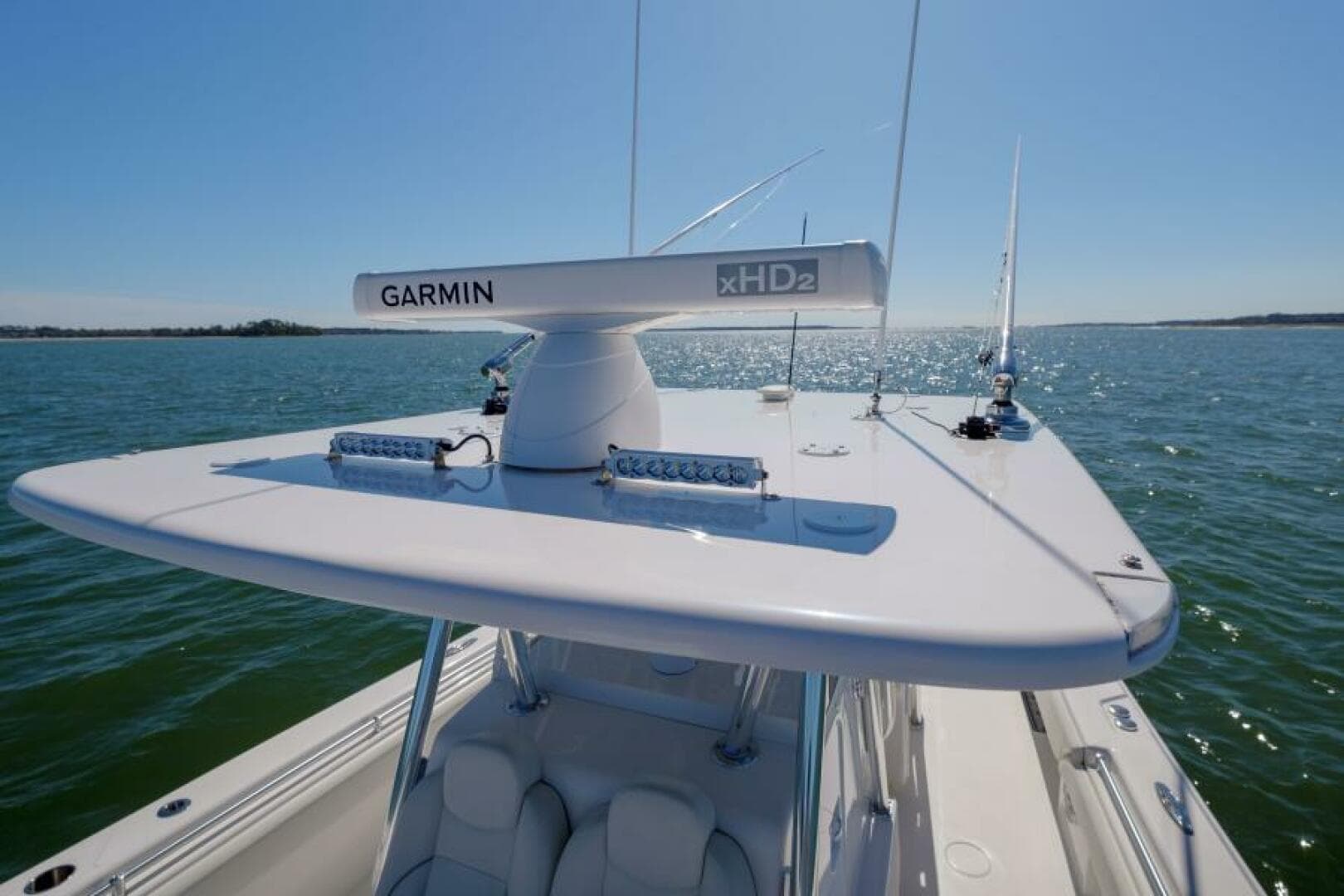 SeaHunter 38 Reel Escape- T-Top