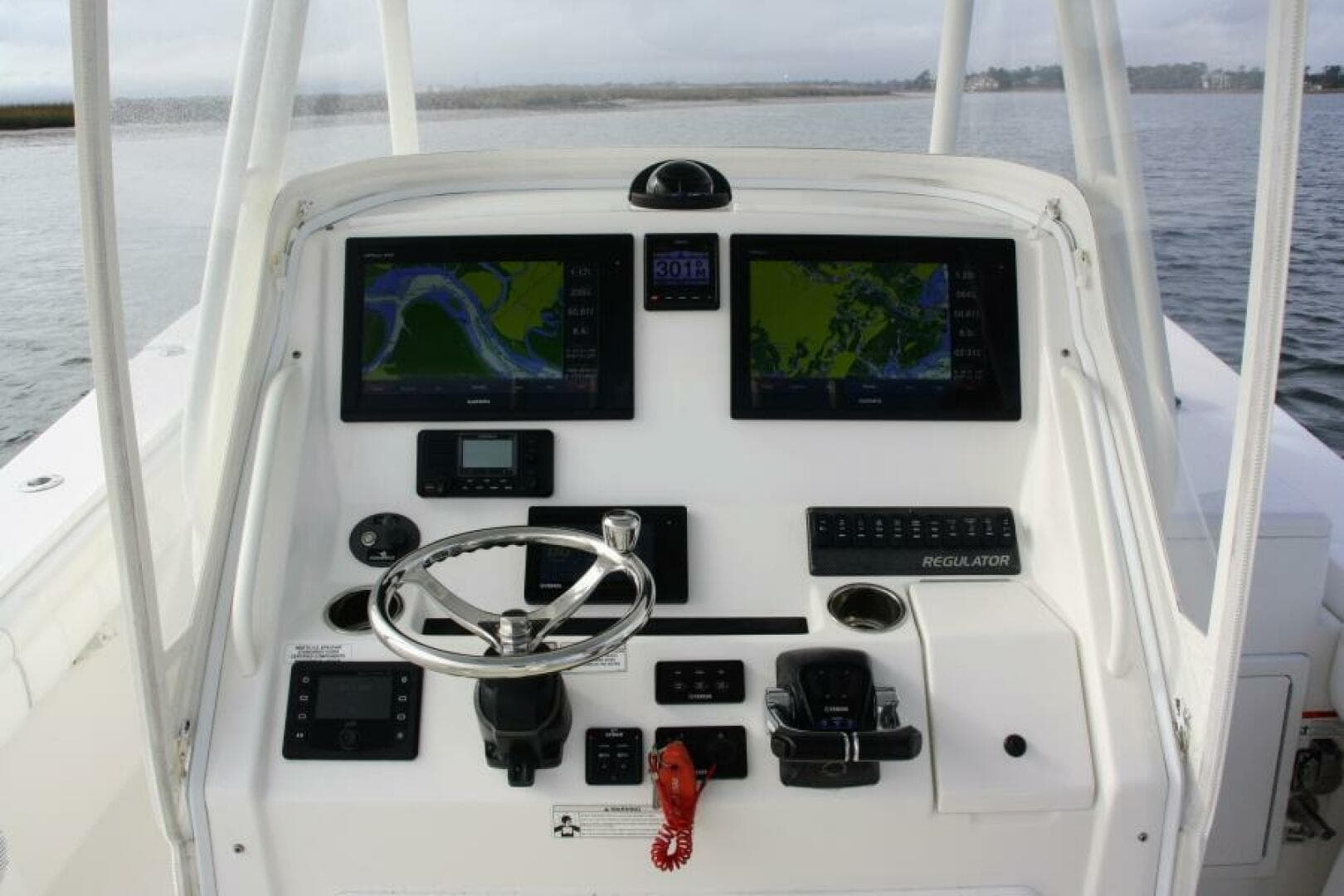 Regulator 34 Perchy- Helm