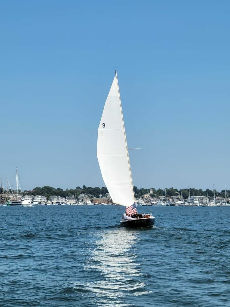 1984 Herreshoff Alerion 26