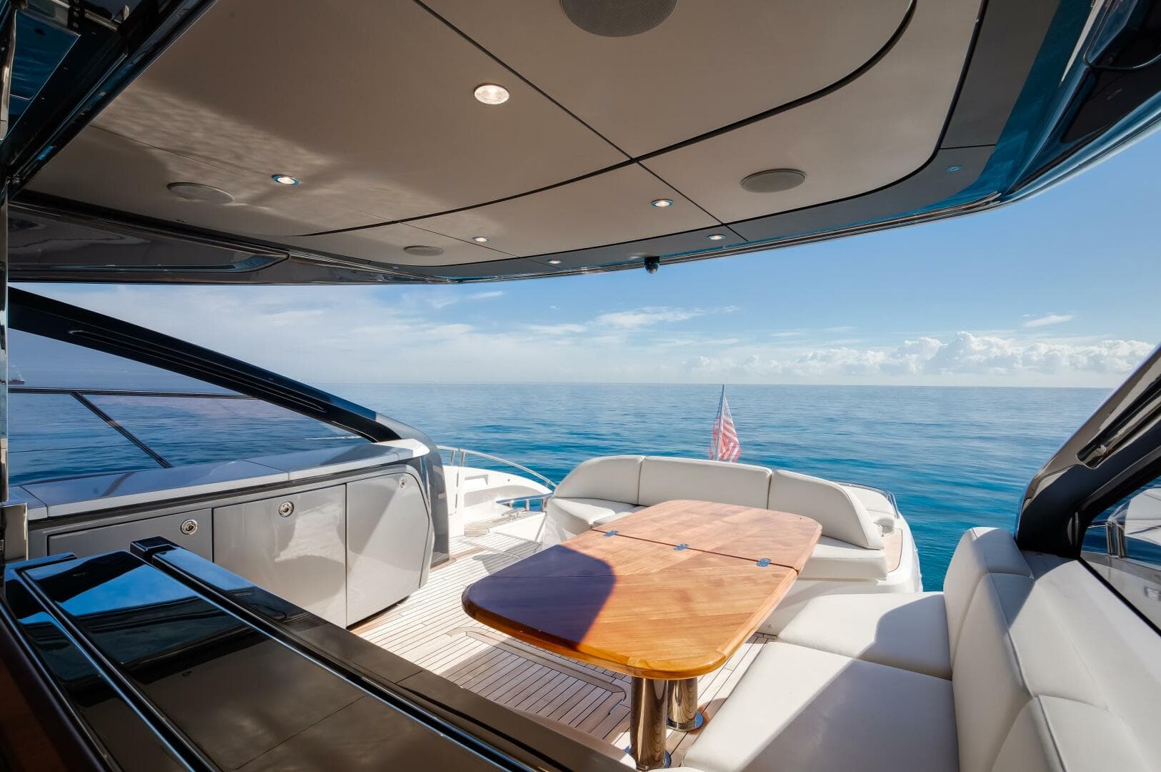 Princess V55 - Mermoo Too - Cockpit