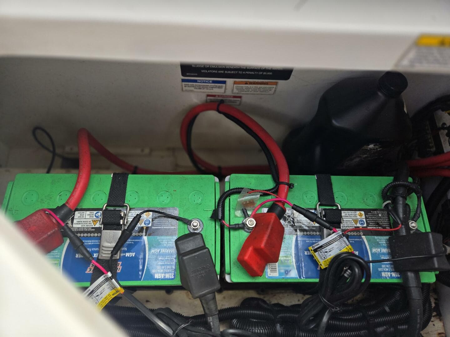 2016 Sea Ray 270 Sundeck Outboard