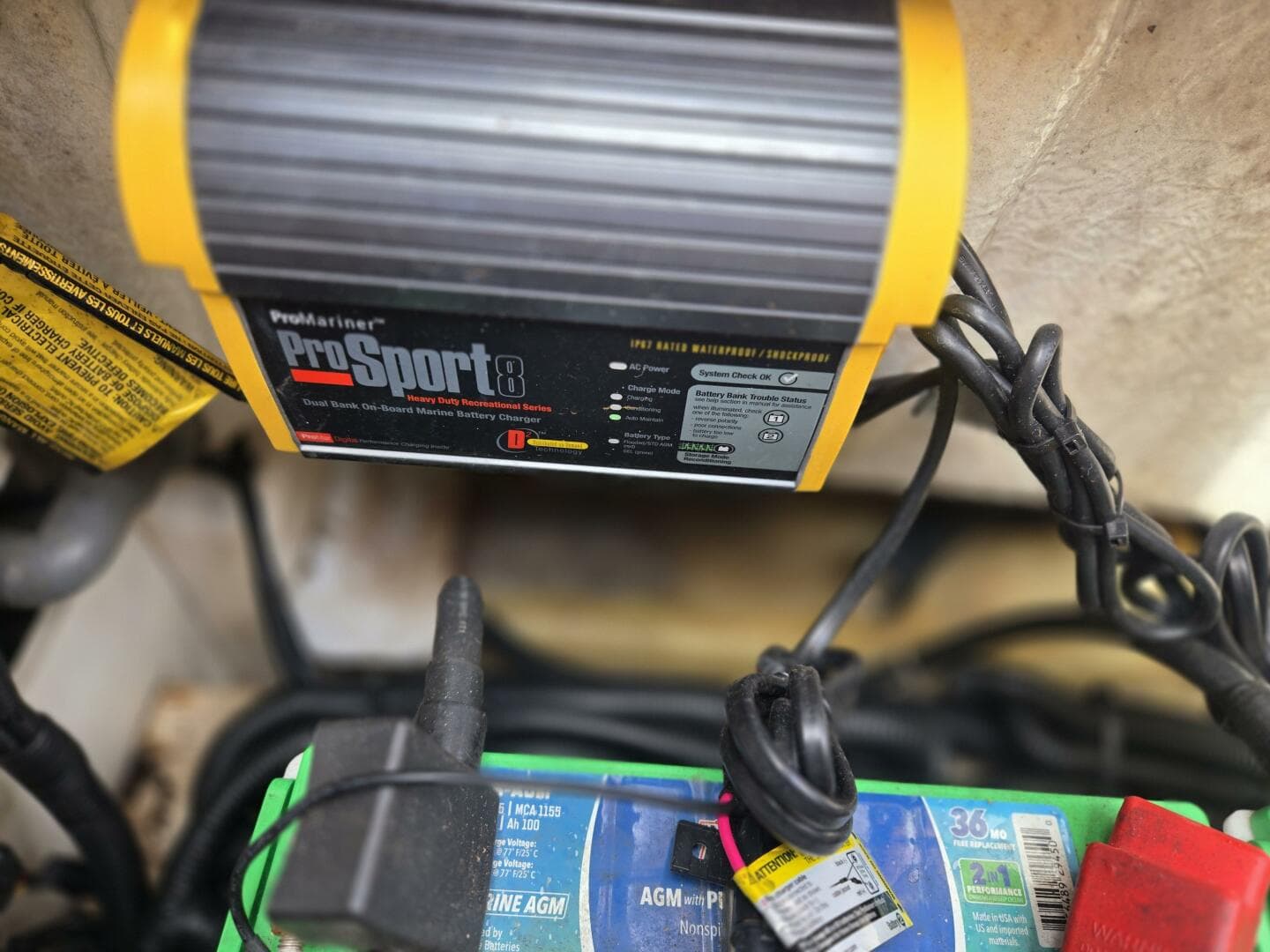 2016 Sea Ray 270 Sundeck Outboard