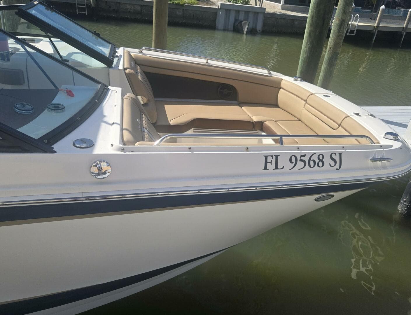 2016 Sea Ray 270 Sundeck Outboard