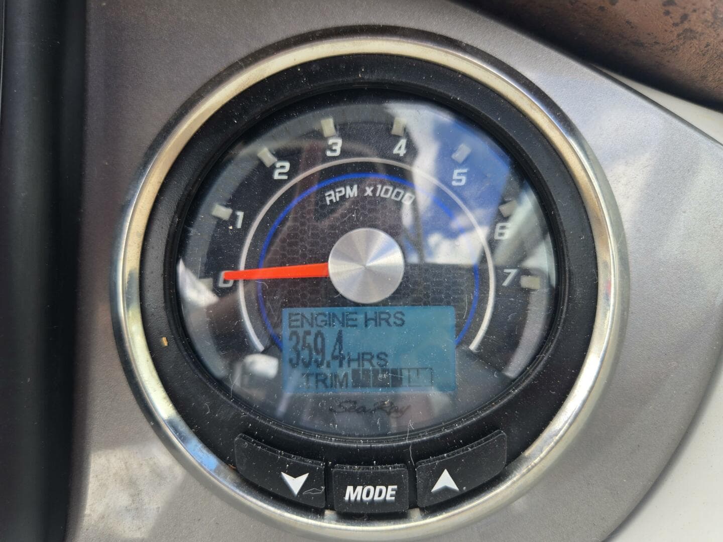 2016 Sea Ray 270 Sundeck Outboard