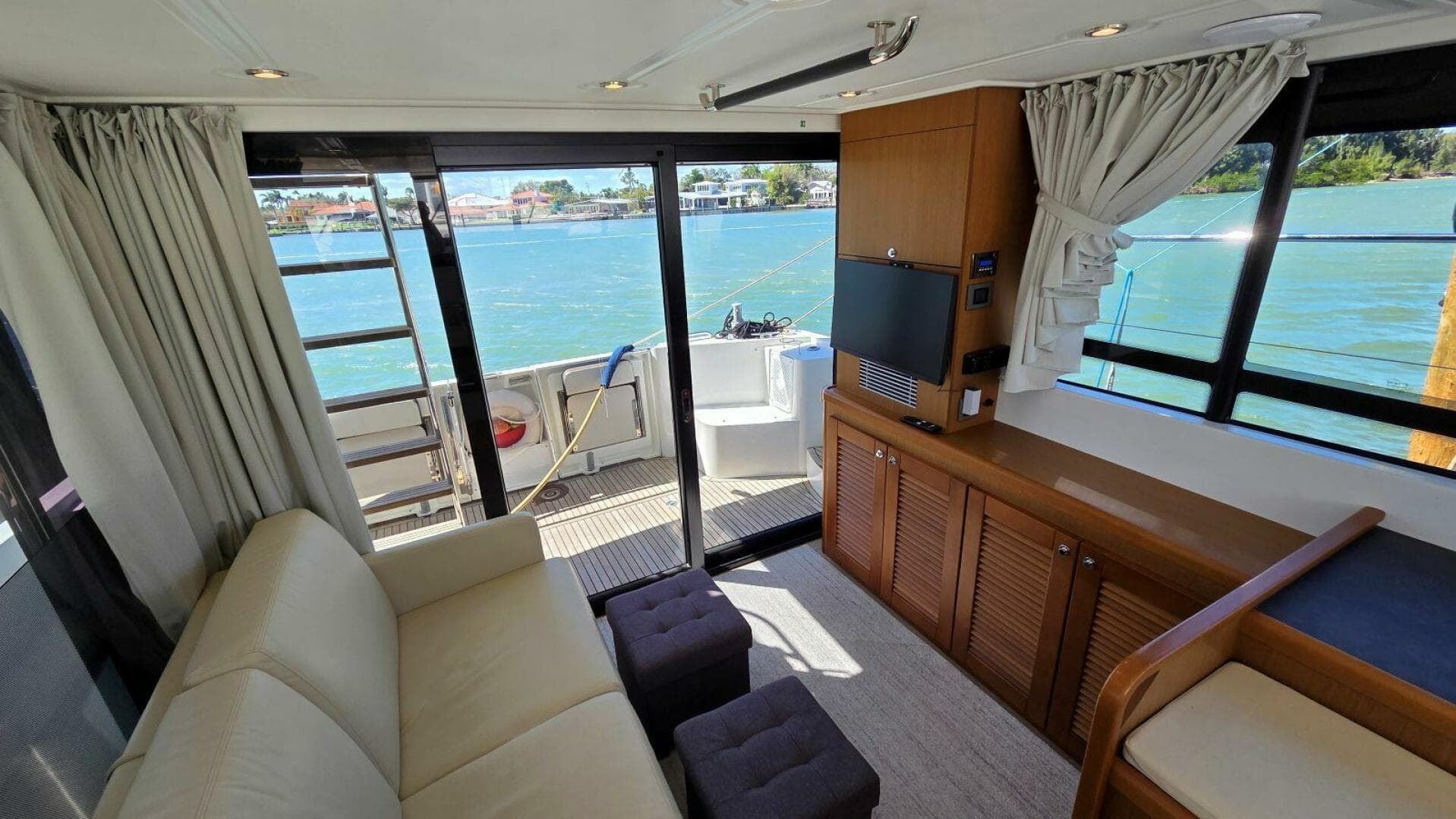2019 Beneteau Swift Trawler 35