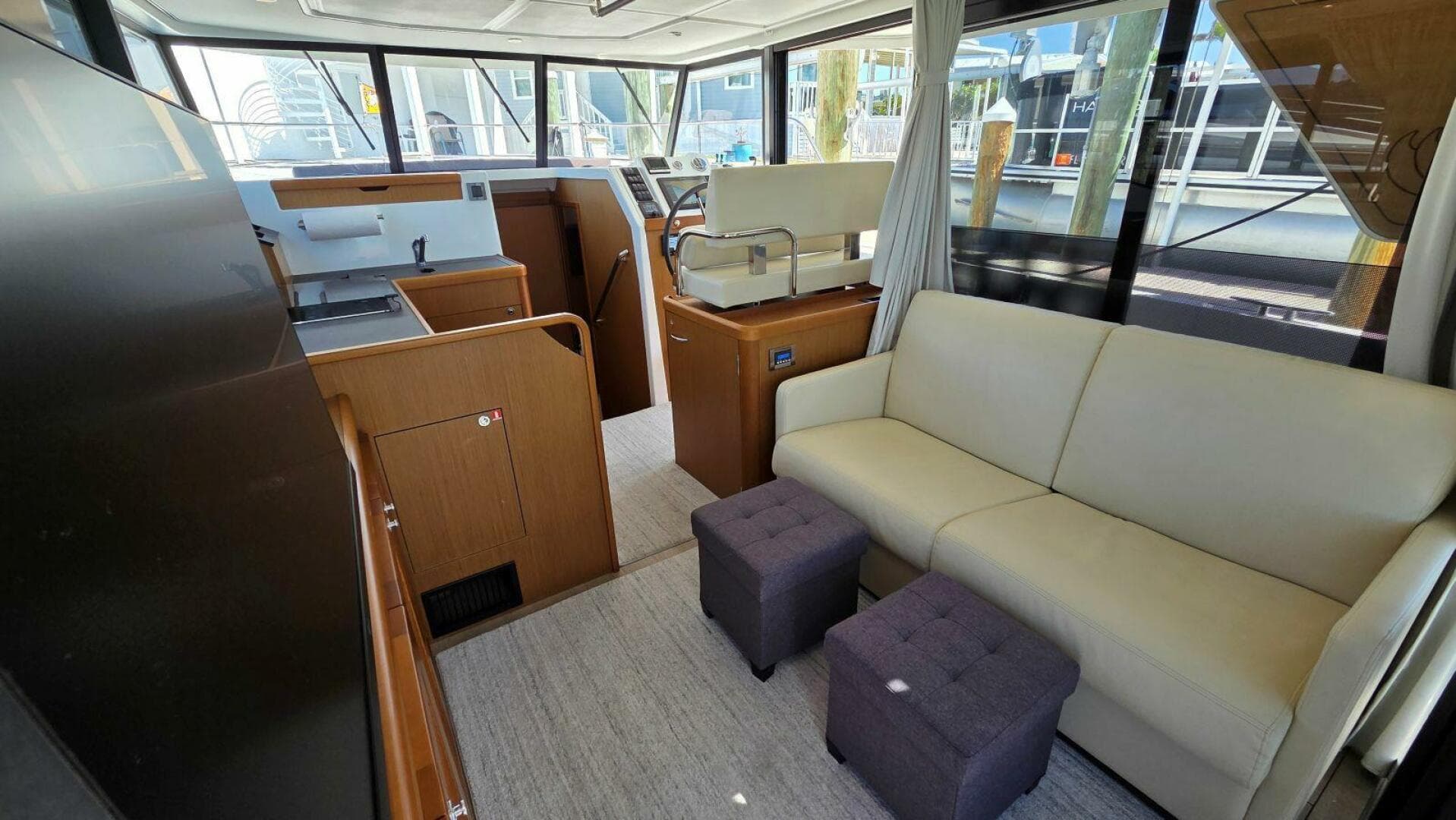 2019 Beneteau Swift Trawler 35