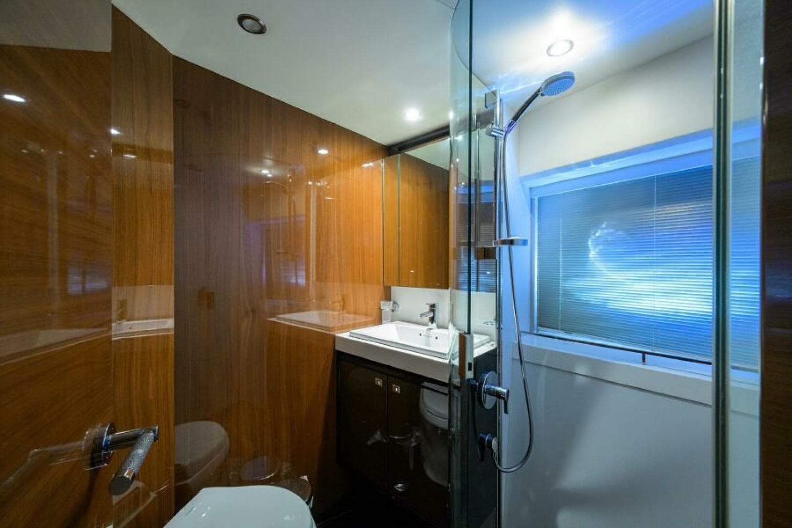 Princess 72 Joint Credit II - Interior Head