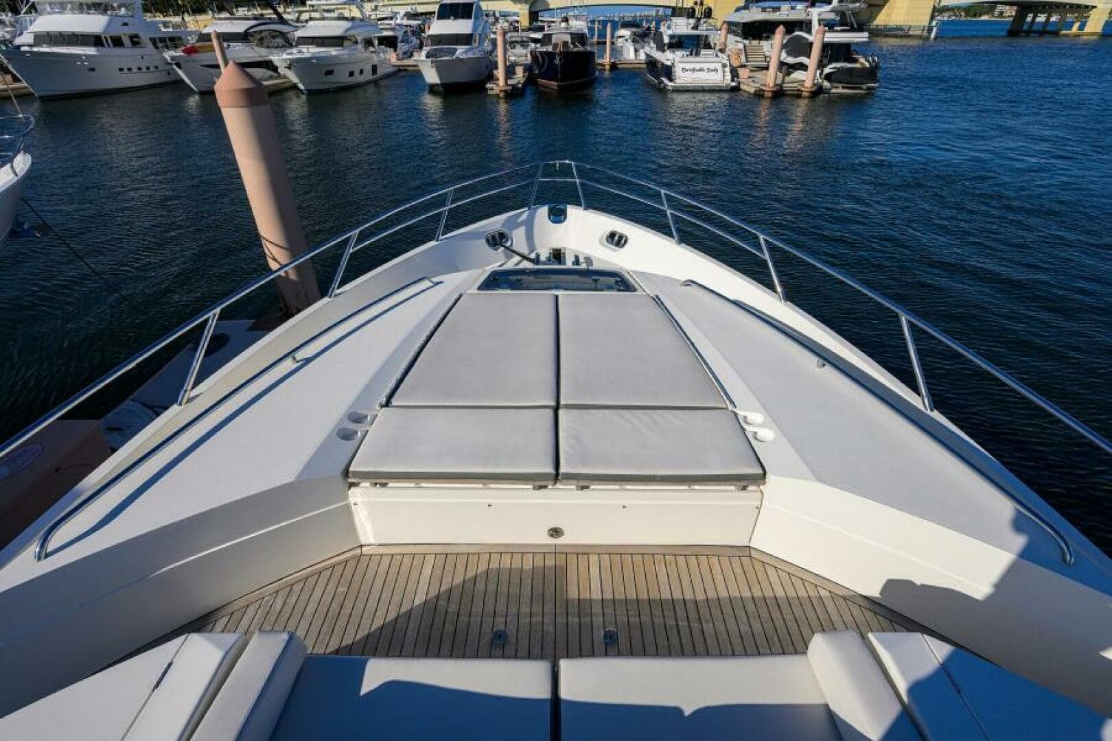 Princess 72 Joint Credit II - Exterior Bow