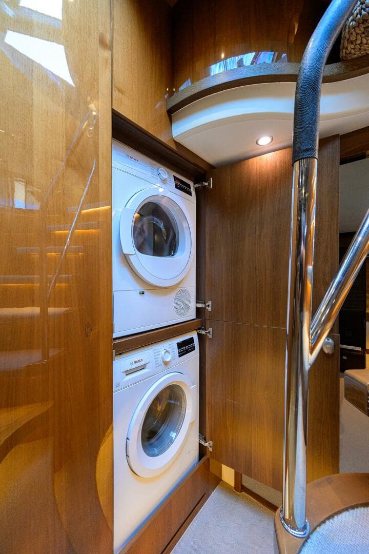 Princess 72 Joint Credit II - Interior Laundry