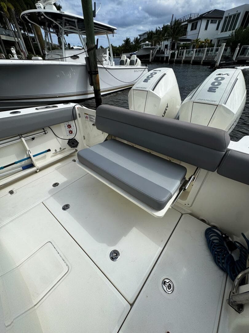 2024 Boston Whaler 280 Outrage