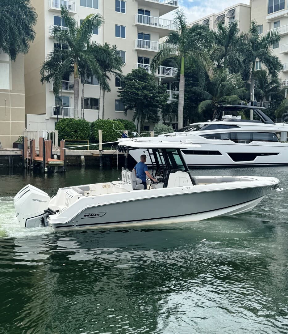 2024 Boston Whaler 280 Outrage