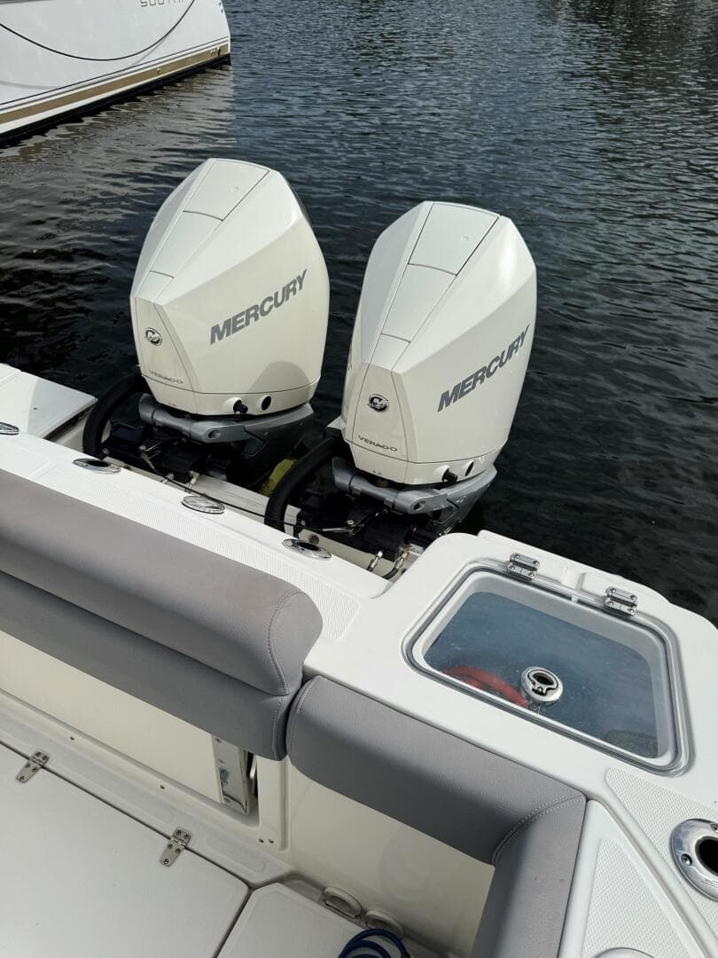 2024 Boston Whaler 280 Outrage