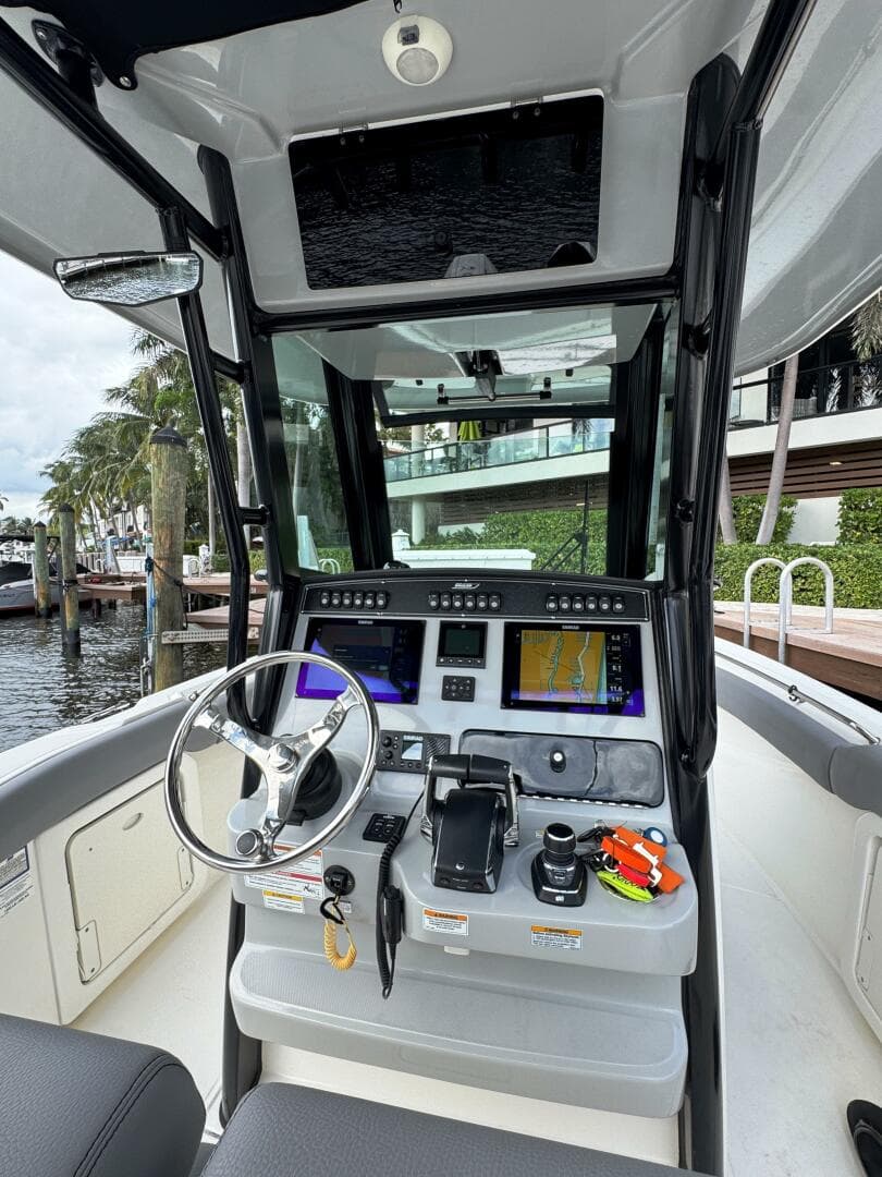 2024 Boston Whaler 280 Outrage