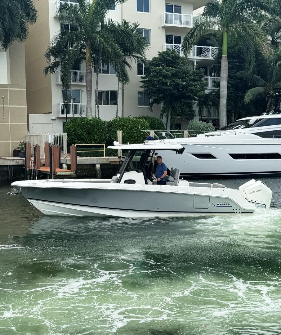 2024 Boston Whaler 280 Outrage