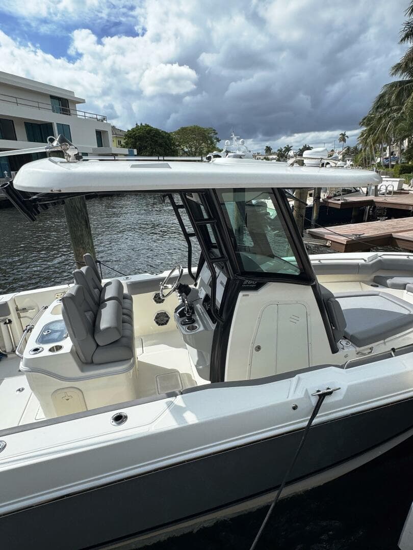 2024 Boston Whaler 280 Outrage